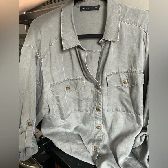 Distressed grey blouse - Picture 1 of 4